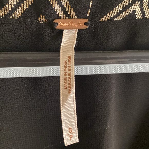 Excellent Condition! Free People Too - Picture 2 of 5